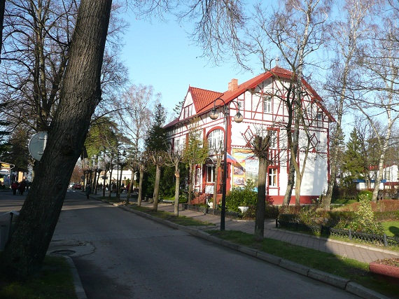 Manchmal verrät die Architektur doch sehr viel über die Geschichte dieses Gebiets. Manchmal verrät die Architektur doch sehr viel über die Geschichte dieses Gebiets.