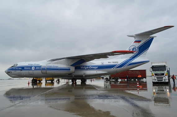 Beladung IL-76 Volga Dnepr_1 Foto MR Beladung IL-76 Volga Dnepr_1 Foto MR