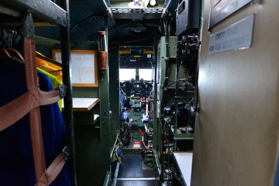 Cockpit der DC-3