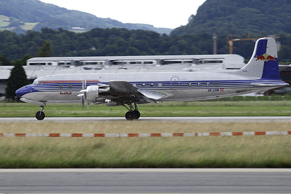 DC-6 der Flying Bulls - Foto: Arthur Hutterer