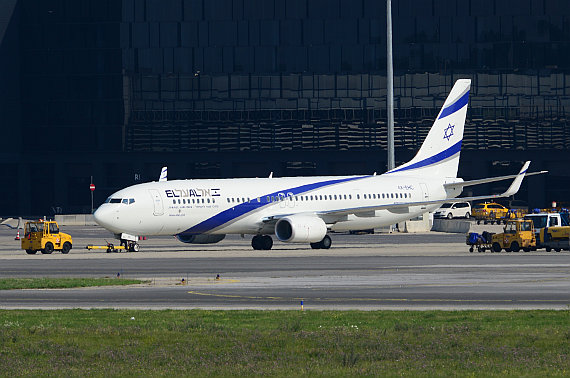 El Al Israel Airlines 4X-EHC Boeing 737-900ER Foto PA Austrian Wings Media Crew_015 Pushback