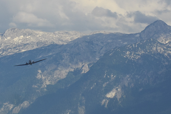 Li-2-Rundflug vor Salzburger Bergkulisse - Foto: Christian Zeilinger