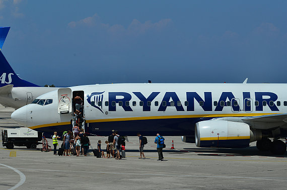 Für Ryanair-Passagiere steht an Bord kein Defi zur Verfügung, Symbolbild - Foto: Austrian Wings Media Crew