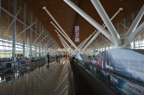 Das Hauptterminal in KUL. Das Hauptterminal in KUL.