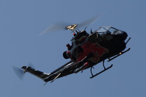 AH-1 Cobra Flying Bulls Flugplatzfest Völtendorf 20140803_30_LOAD_Wildbergair