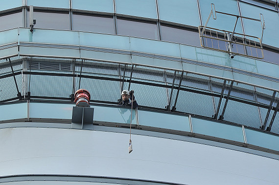 Berufsfeuerwehr Wien Tower Flughafen Wien Höhenrettung Übung Foto PA Austrian Wings Media Crew_5