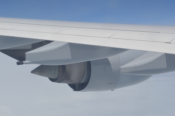 Das Rolls Royce des A340-600, Blick aus dem hinteren Kabinendrittel.