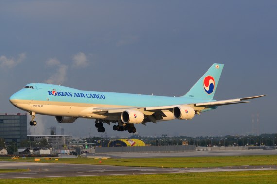 Korean Air Boeing 747-8F ERstlandung Wien HL7624_1 Foto PA Austrian Wings Media Crew Korean Air Boeing 747-8F ERstlandung Wien HL7624_1 Foto PA Austrian Wings Media Crew