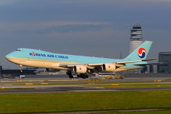 Korean Air Boeing 747-8F ERstlandung Wien HL7624_4 Foto PA Austrian Wings Media Crew Korean Air Boeing 747-8F ERstlandung Wien HL7624_4 Foto PA Austrian Wings Media Crew