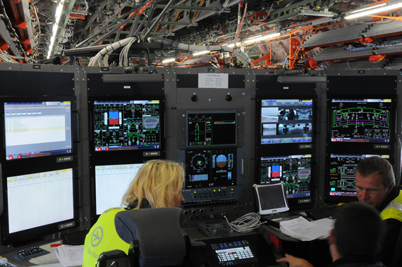 Airbus A350-900 Flight Test Engineer Station - Foto: Austrian Wings Media Crew Airbus A350-900 Flight Test Engineer Station - Foto: Austrian Wings Media Crew
