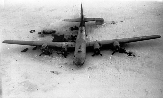 "Kee Bird" nach der glimpflich verlaufenen Notlandung in Nord-Grönland