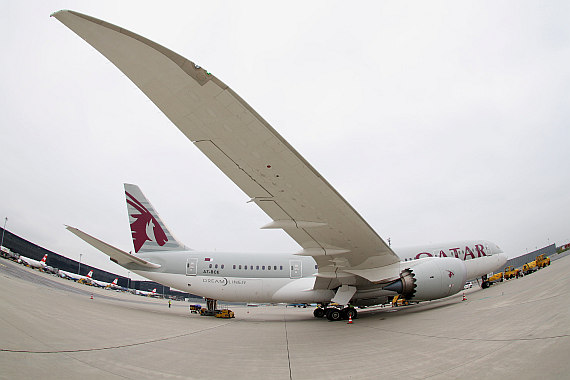 Qatar Airways Boeing 787 Dreamliner A7-BCE Fisheye Thomas Ranner