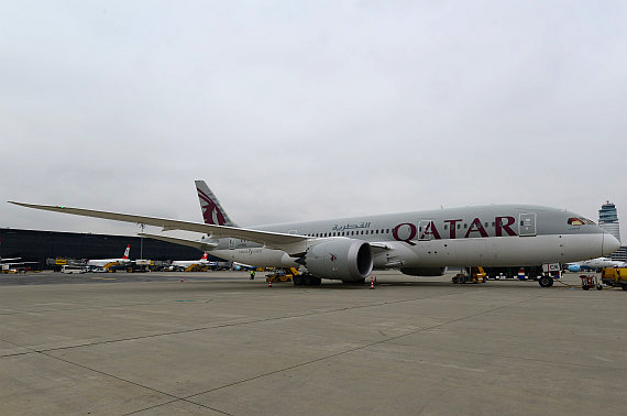 Qatar Airways Boeing 787 Dreamliner A7-BCE auf dem Vorfeld_1 Foto PA Austrian Wings Media Crew
