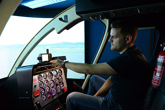 Das Verhalten des Simulators beurteilt er als "sehr realistisch". Das Verhalten des Simulators beurteilt er als "sehr realistisch".