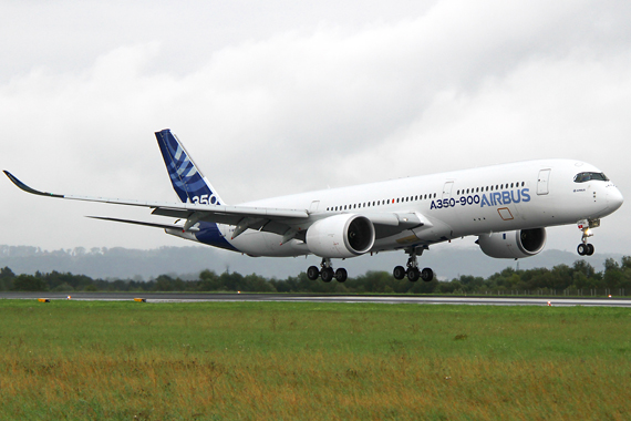 Airbus A350-900 in Linz