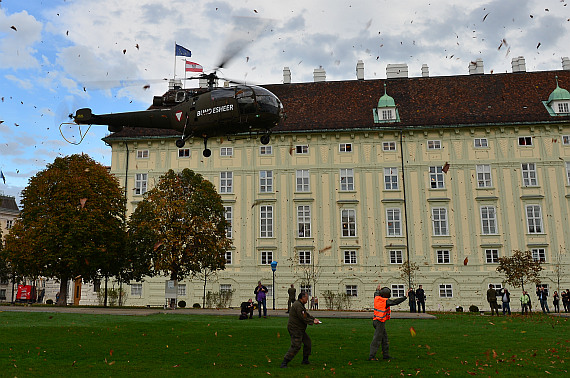 Bundesheer Hubschrauber Anflug Heldenplatz 2014_17 Alouette III Foto PHuber