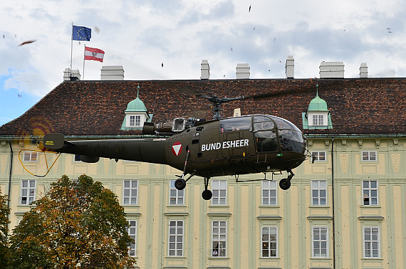 Bundesheer Hubschrauber Anflug Heldenplatz 2014_18 Alouette III Foto PHuber