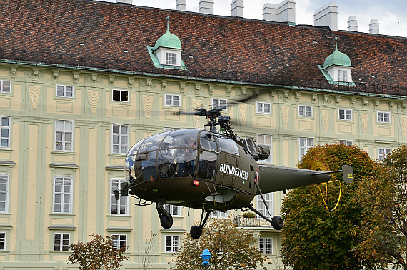 Bundesheer Hubschrauber Anflug Heldenplatz 2014_19 Alouette III Foto PHuber