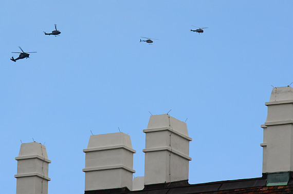 Bundesheer Hubschrauber Anflug Heldenplatz 2014_2 Foto PHuber