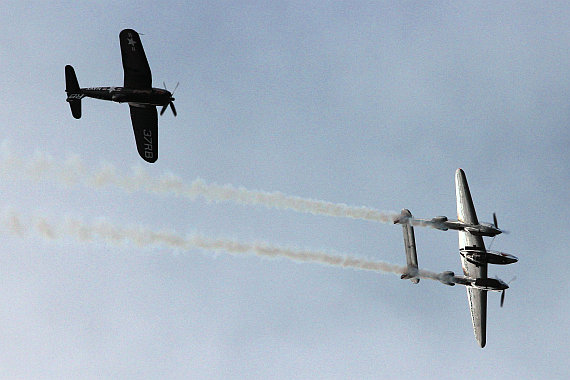 Kunstflug in Formation - Foto: Christian Schöpf