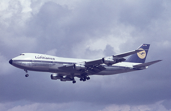 Lufthansa Boeing 747-130 im Farbenkleid der 1970er Jahre - Foto: Werner Fischdick