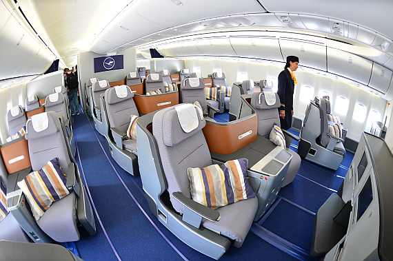 Business Class im Hauptdeck der 747-8I.