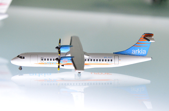ATR72 der israelischen Fluggesellschaft Arkia im Maßstab 1:500.