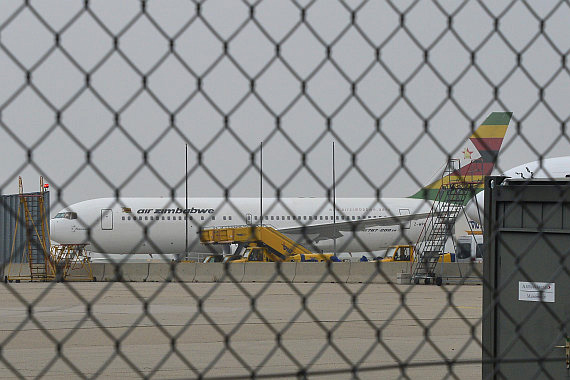 Air Zimbabwe Boeing 767-200ER Z-WPF Foto PA Austrian Wings Media Crew_4