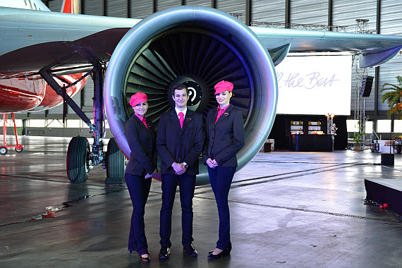 Niki Etihad Abu Dhabi Business Class Event Foto PA Austrian Wings Media Crew Crew vor Engine