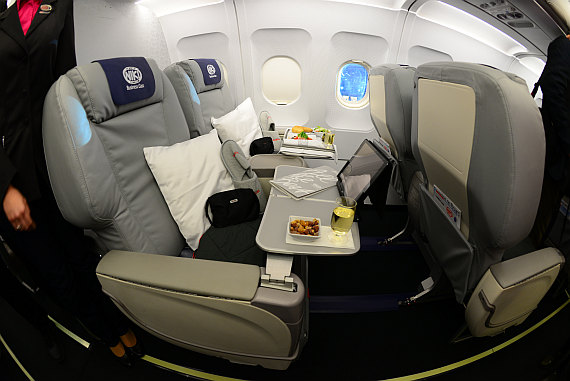 Niki Etihad Abu Dhabi Business Class Event Foto PA Austrian Wings Media Crew Sitze mit ipad Fisheye