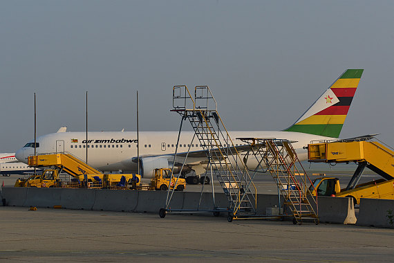 Teil 2 Air Zimbabwe Boeing 767-200ER Z-WPF Foto PA Austrian Wings Media Crew_4