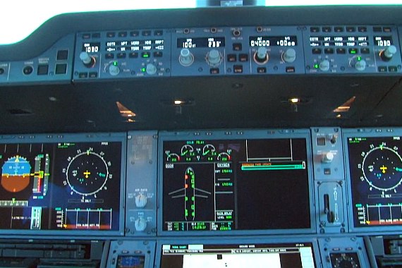 Das hochmoderne Cockpit des A350 ist an jenes des A380 angelehnt.