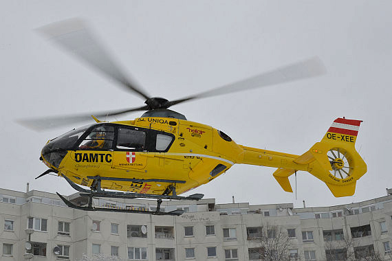 ÖAMTC Notarzthubschrauber Christophorus 9 EC135 OE-XEE Foto PA Austrian Wings Media Crew_7