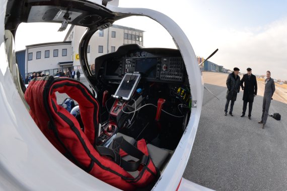 Diamond Aircraft DA50 Erstflug Cockpit Foto PA Austrian Wings Media Crew