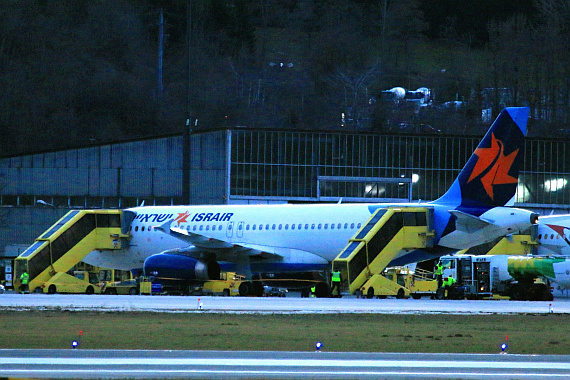 LOWI 16.01.15 Israir A320 4X-ABG apron Foto Christian Schöpf