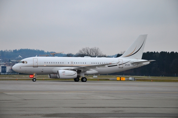 ARABASCO kam mit der A319-133(CJ), VP-CIE nach Zürich