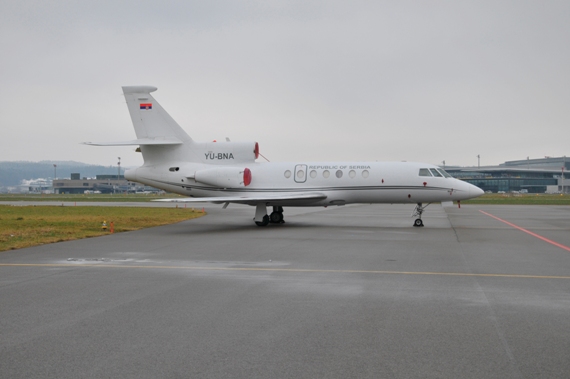 Schon fast ein „Oldtimer“ ist diese Falcon 50, YU-BNA der Serbischen Regierung