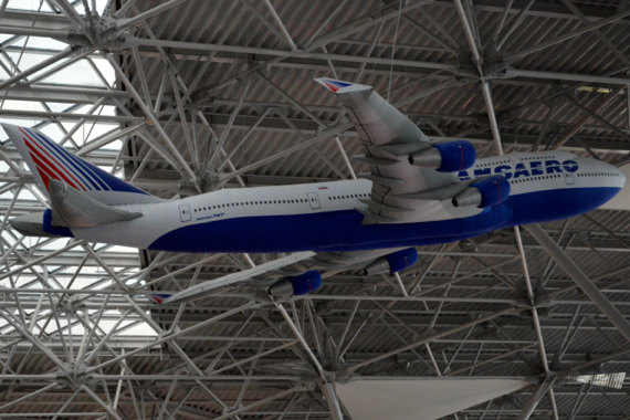 Das wahrhaftig riesige Modell einer B747-400 in Vnukovo. Das wahrhaftig riesige Modell einer B747-400 in Vnukovo.