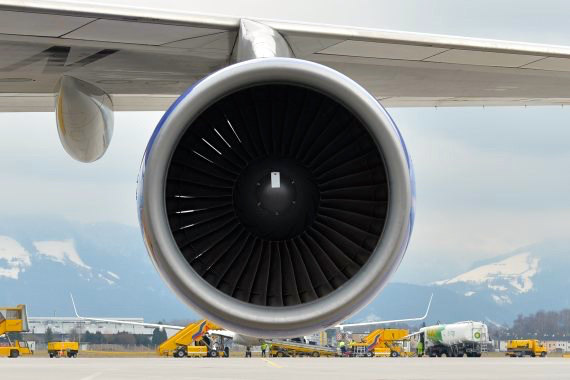 Die Pratts liefern der B747 nicht nur ihren Schub, die machen auch einen traumhaften Klang! Die Pratts liefern der B747 nicht nur ihren Schub, die machen auch einen traumhaften Klang!