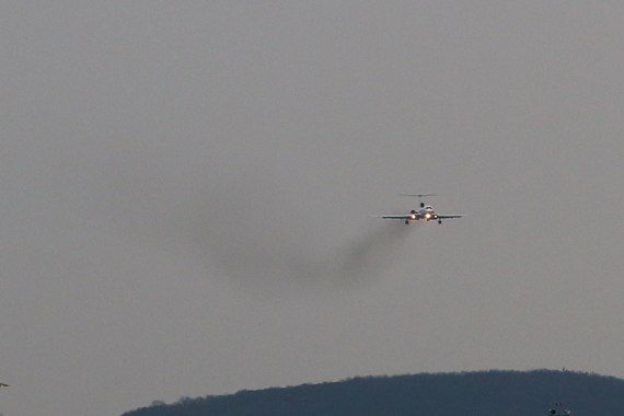 Tupolev TU-154 Kirgistan EX-00001 Anflug Christian Zeilinger / Austrian Wings Media Crew