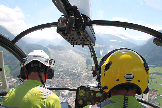 Auf dem Weg zum Einsatz mit einer SA315 "Lama" - Foto: Auf dem Weg zum Einsatz mit einer SA315 "Lama" - Foto: