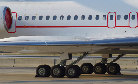 Martin Oswald Tupolev TU-154 Kirgistan EX-00001_23MRZ15 Fahrwerk