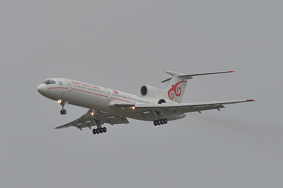 Tupolev Tu-154 Kirgistan EX-0001 Foto PA Austrian Wings Media Crew Landung in Wien_7