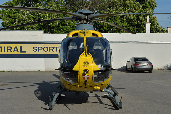 ÖAMTC Christophorus 9 Notarzthubschrauber Einsatz Ketzergasse Anton Freunschlaggasse 29April2015 1730 Uhr Pilot Robert Holzinger Foto Huber Austrian Wings Media Crew_2