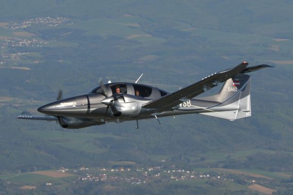 Diamond Aircraft DA62 OE-VSB airtoair Foto Huber Austrian Wings Media Crew_11 Diamond Aircraft DA62 OE-VSB airtoair Foto Huber Austrian Wings Media Crew_11