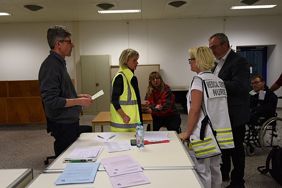 Einsatzübung Infektiöser Patient Flughafen Wien 28042015 Foto VIE