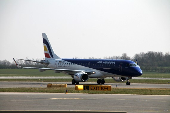 Air Moldova Embraer 190 ER-ECC - Foto: Austrian Wings Media Crew