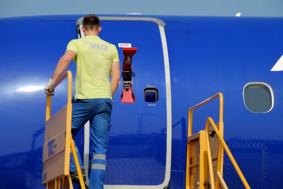 Symbolbild, Air Moldova, Embraer 190, VIE Technik - Foto: Austrian Wings Media Crew