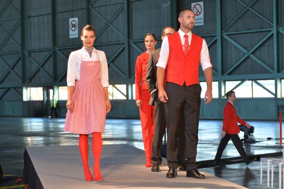 AUA Austrian Airlines neue Uniform Foto Huber Austrian Wings Crew_2 AUA Austrian Airlines neue Uniform Foto Huber Austrian Wings Crew_2