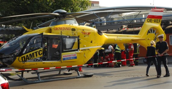 ÖAMTC Notarzthubschrauber Christophorus 9 OE-XEF Landung Mödling 09062015 Foto Thomas Lenger Monatsrevue_1